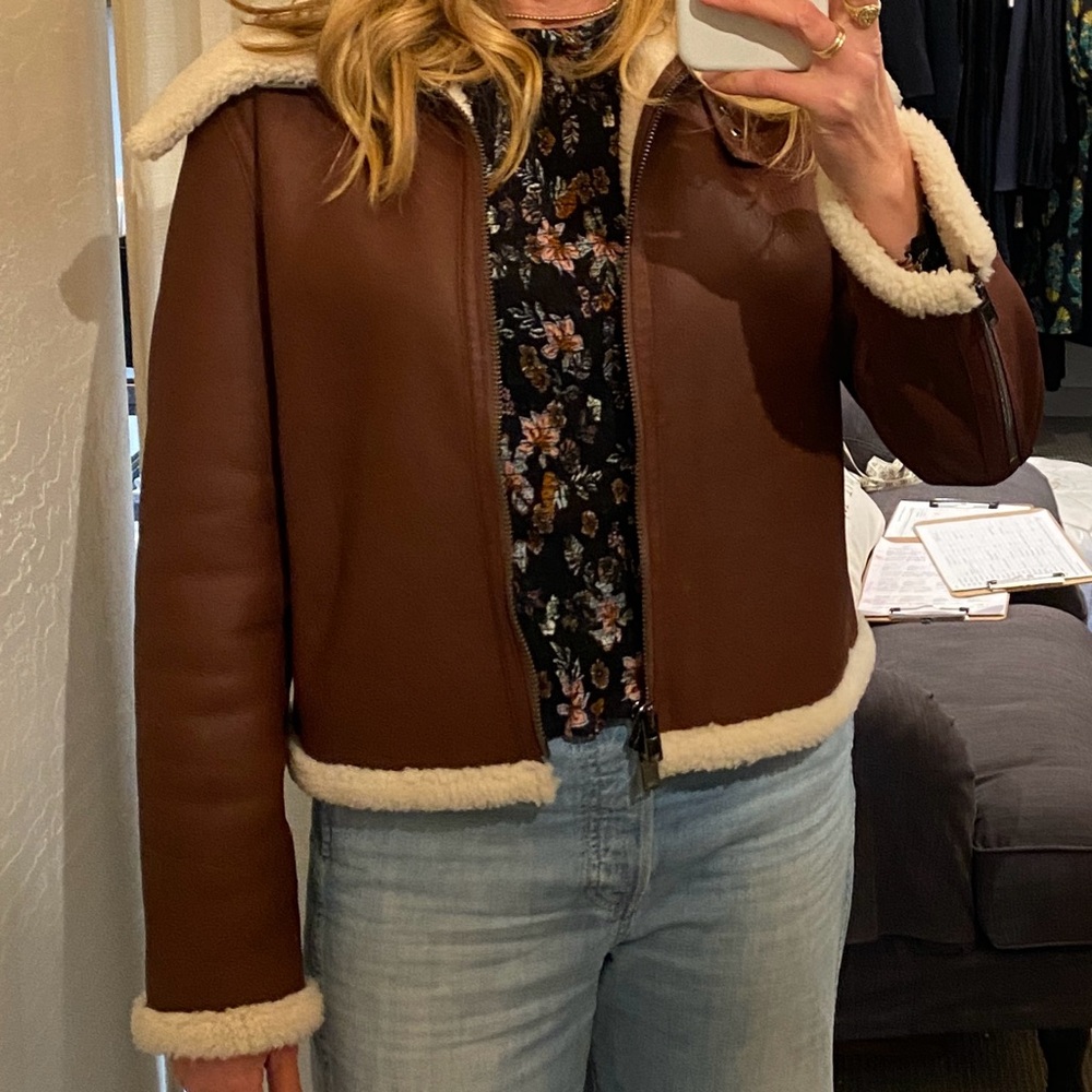 Theory Sedona Relax Shearling Moto Lamb's Leather Wide Collar Zip-Up Jacket - Picture 6 of 9